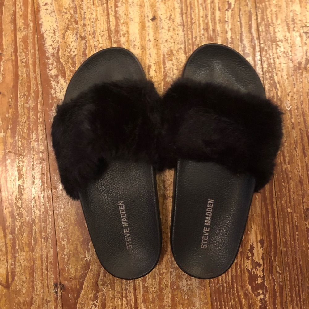 Steve Madden slippers